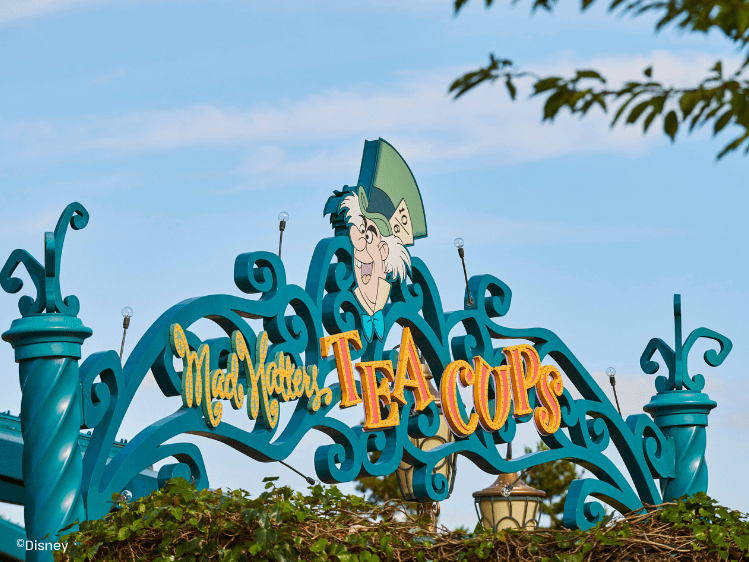 Disneyland Paris - Mad Hatter's Tea Cups - ingangsbord
