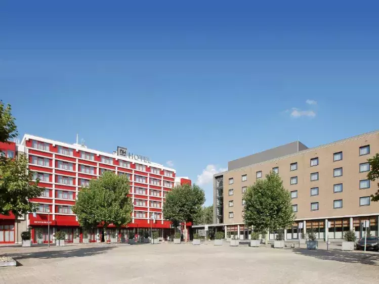 Vooraanzicht van NH Maastricht