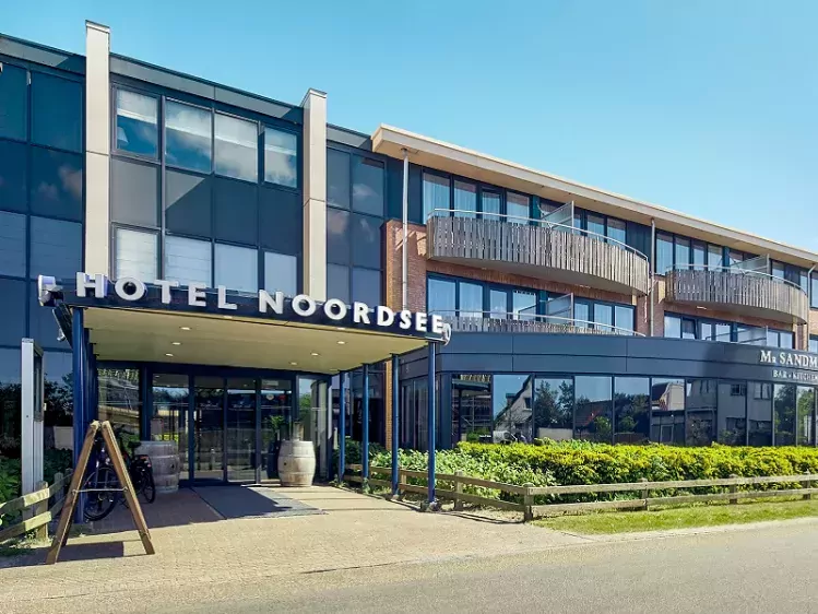  Vooraanzicht Westcord Hotel Noordzee