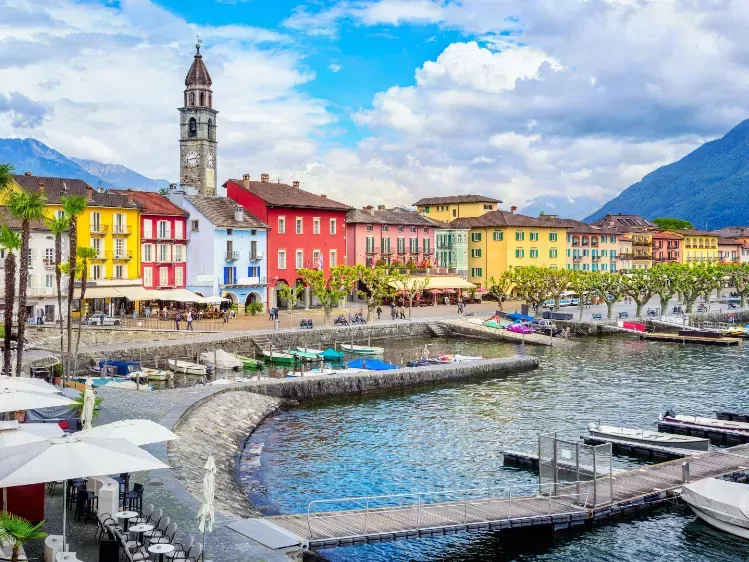 Kleurrijke huizen in Lacarno