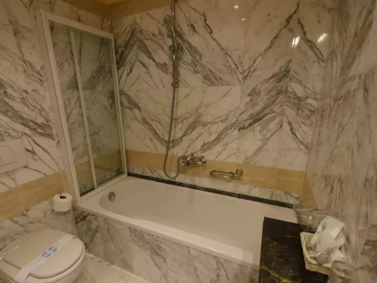 Hotel Tamerici & Principe badkamer.2