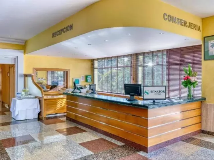 Hotel Senator - Receptie