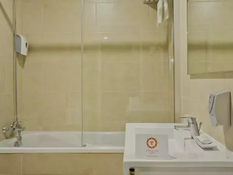 Badkamer van Hotel Dom Luis