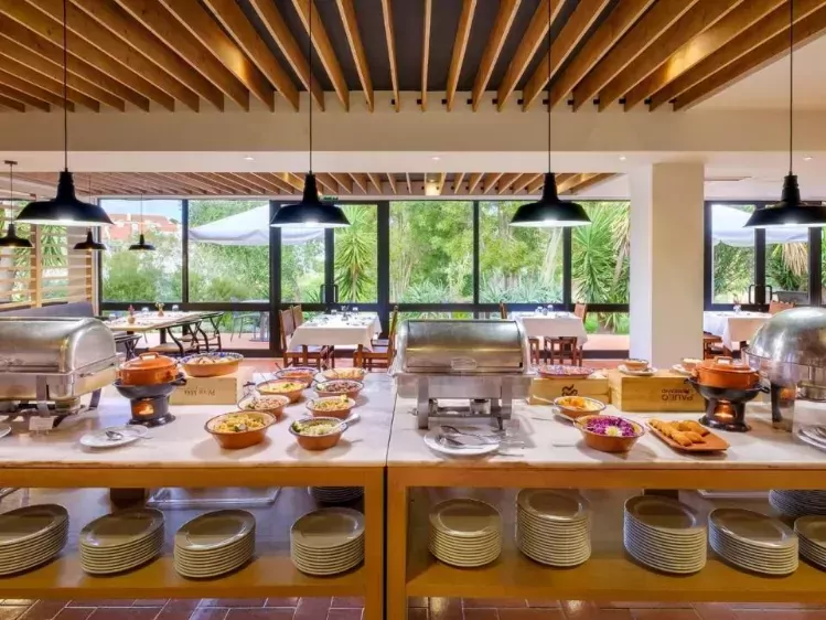 pt-evorahotel-buffet