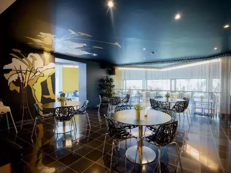 EST-DZINGEL-RESTAURANT