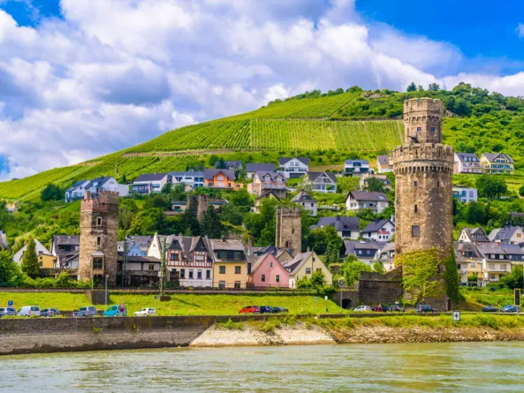 Bull Tower Ochsenturm in Loreley Lorelei aan rivier de Rijn
