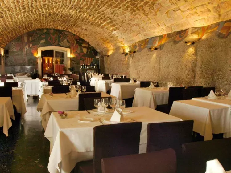 Restaurant van Hotel Abat Cisneros in Monsterrat