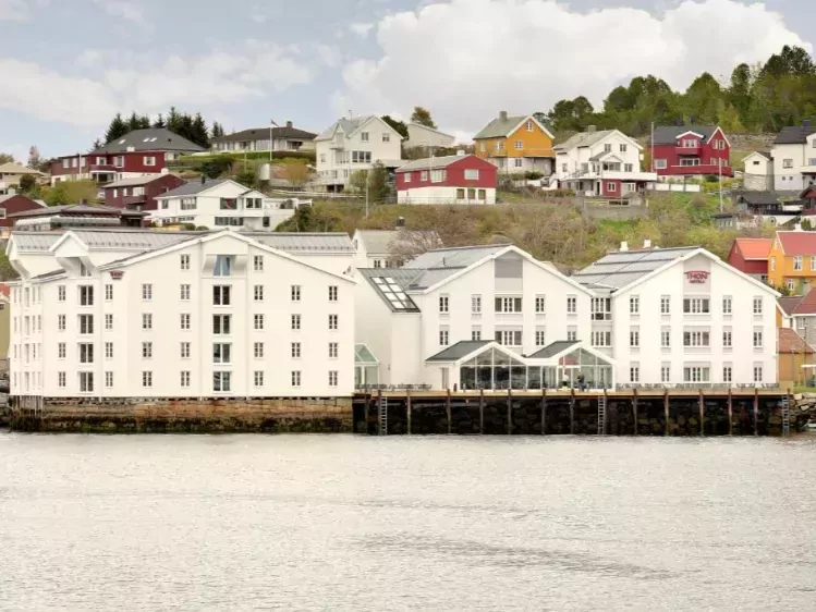 NO-Kristiansund-Thon overzicht