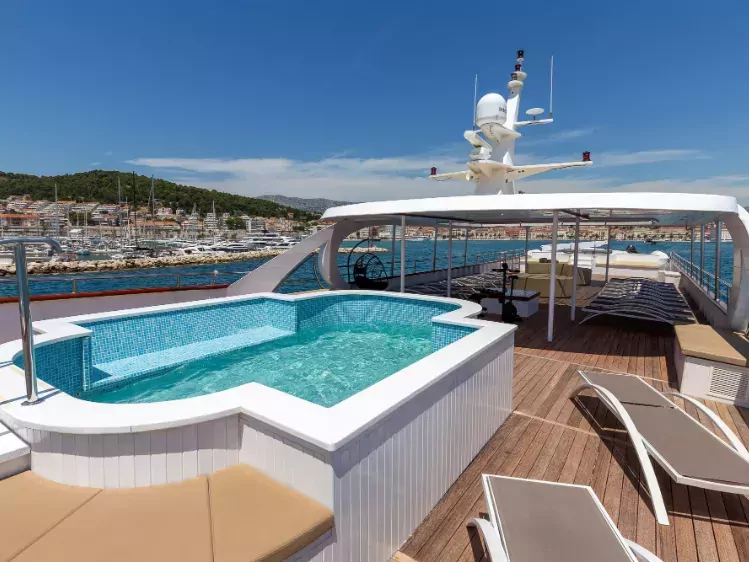 Avanturaschip-zwembad