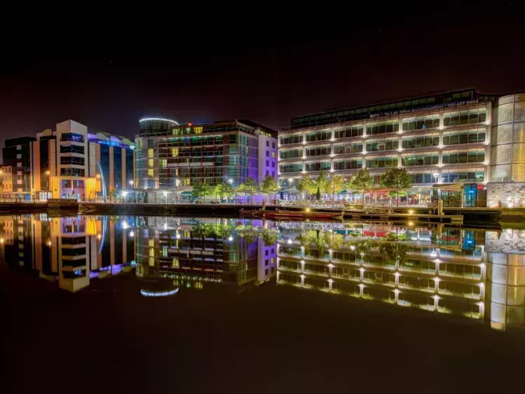 ie-claytonhotel-voorkant