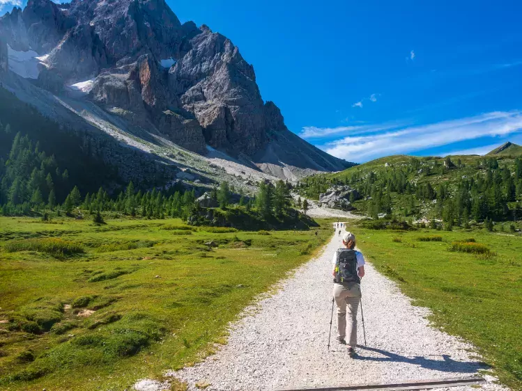 Wandelaar in de Dolomieten
