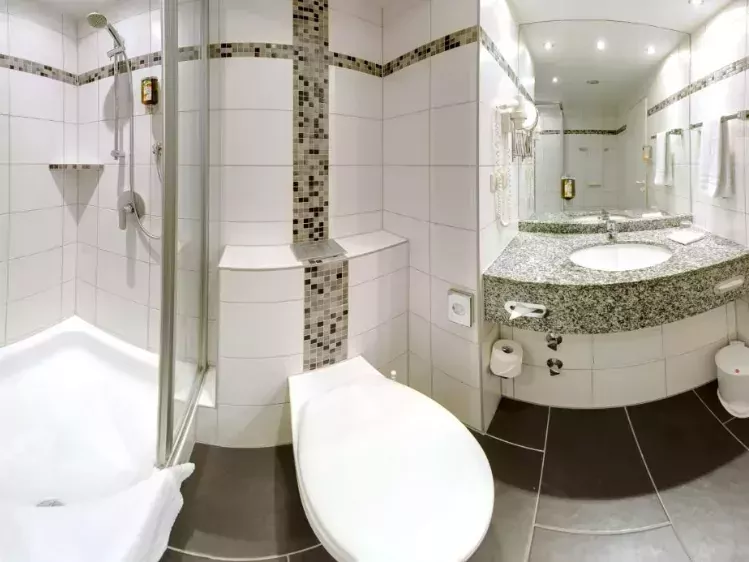 Voorbeeld badkamer  Hotel am Schloss