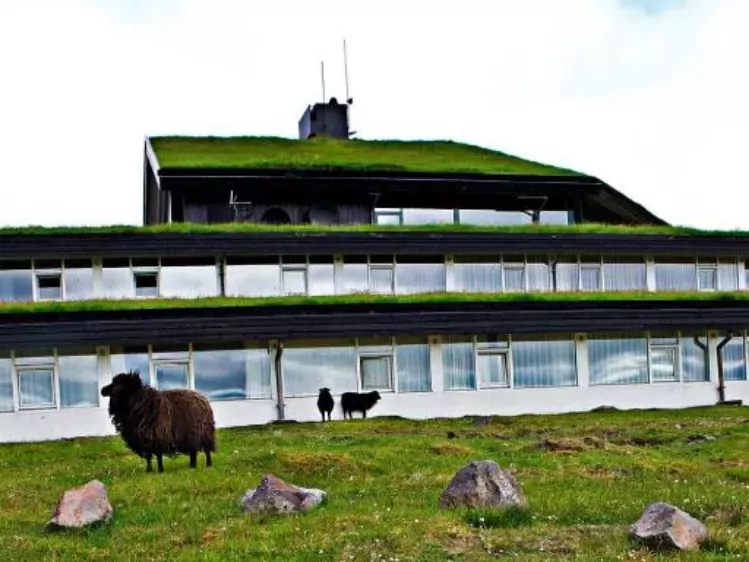 Vooraanzicht van Hotel Føroyar in Tórshavn 