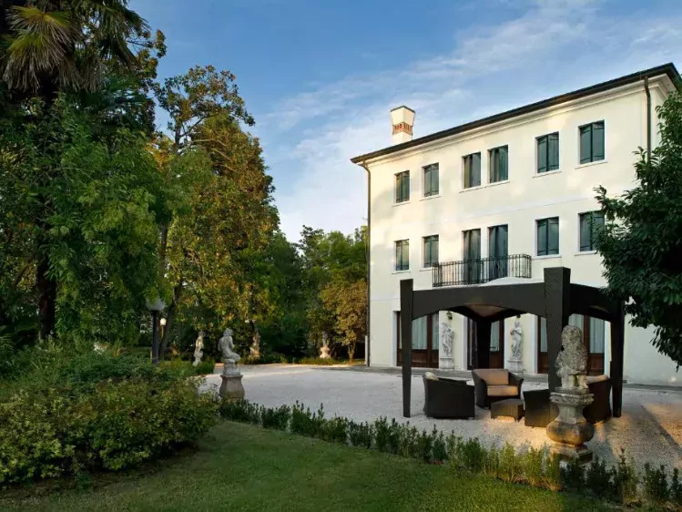 Vooraanzicht van Villa Pace Park Hotel Bolognese in Treviso