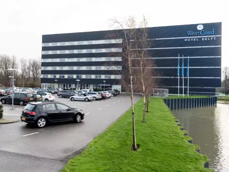 Vooraanzicht Westcord Hotel 