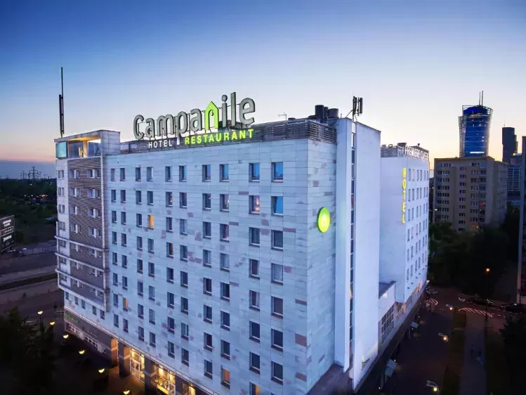 Hotel Campanile Warsawa vooraanzicht