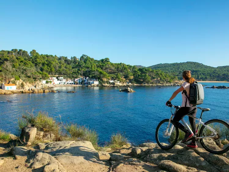 Fietser in de Costa Brava
