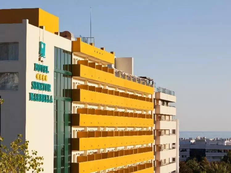 Hotel Senator - Aanzicht