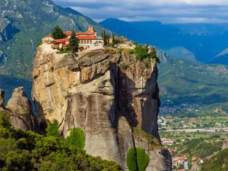 Klooster op Meteora rotsgebergte