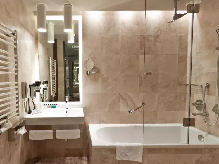 Hotel Golden Tulip Ana Dome voorbeeld badkamer