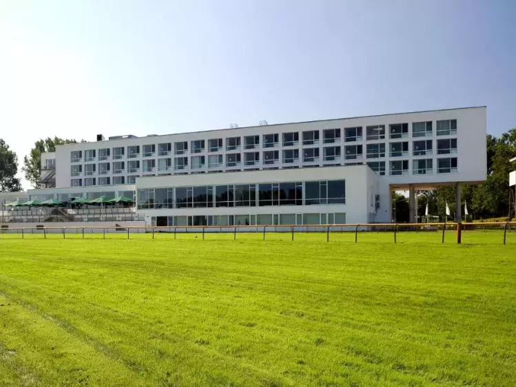 DE-Bremen Galopprennbahn voorzijde