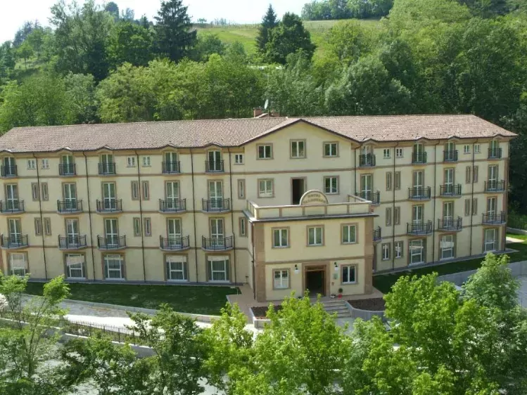 Vooraanzicht van Hotel Valentino in Aqui Terme