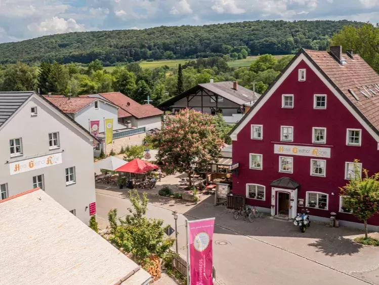 DE-Kinding-Die Krone - buitenzijde