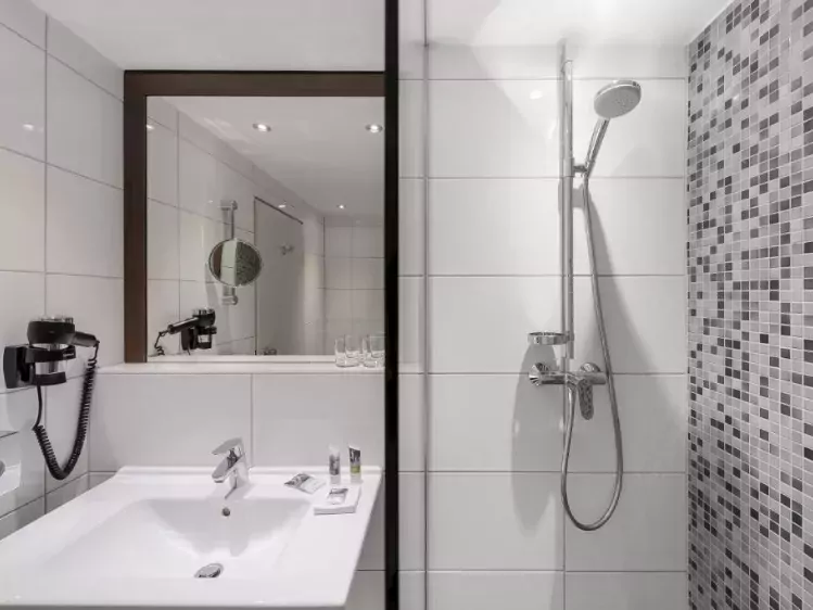Voorbeeld badkamer Mercure Hotel Am Europaplatz