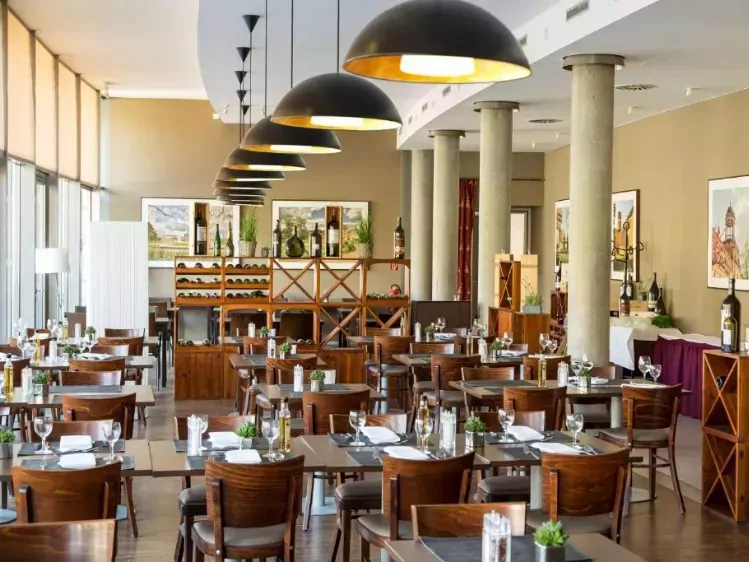 ACC - NL - POT - Vienna House - ontbijtzaal