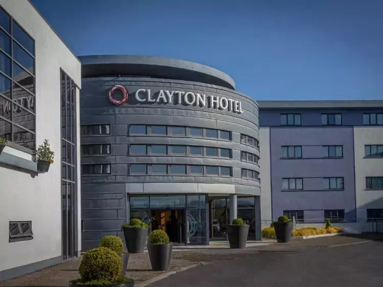 gb-claytonliffey-voorkant