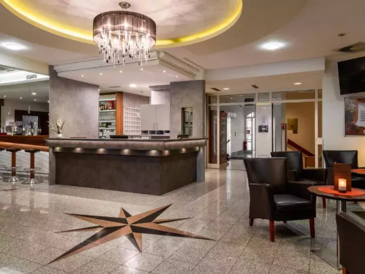 oe-cityhotelstockerau-receptie