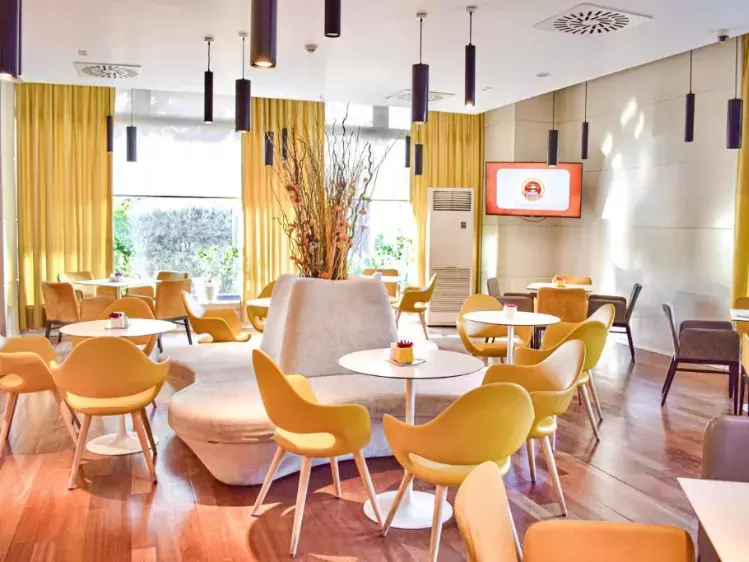 AL-TIRANAHOTEL-RESTAURANT