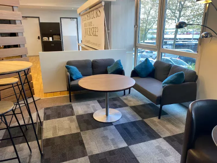 Kyriad Torcy - lobby