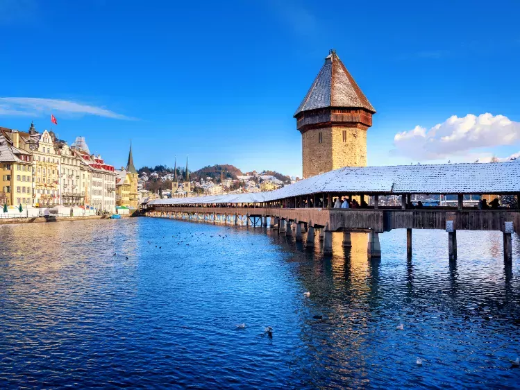 MSCH01-Zwitserland-Luzern-Kapelbrug winter