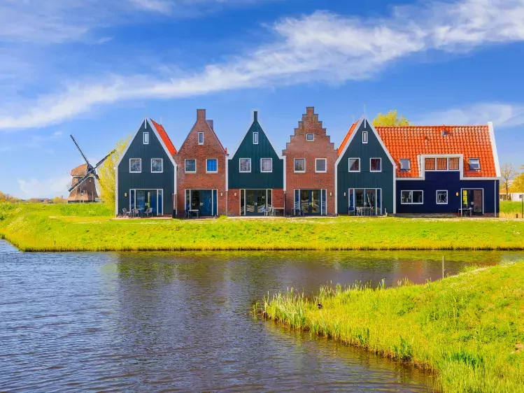 Kleurrijke huizen in Volendam