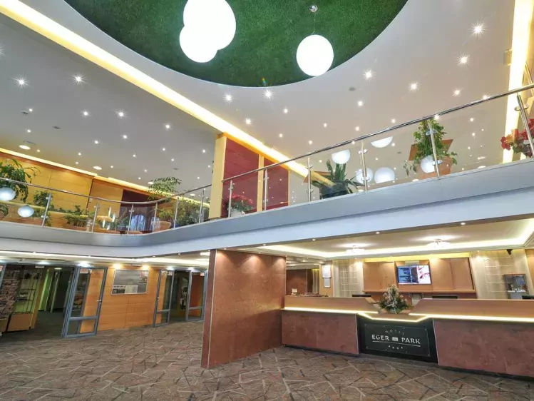Hotel Eger & Park Eger receptie