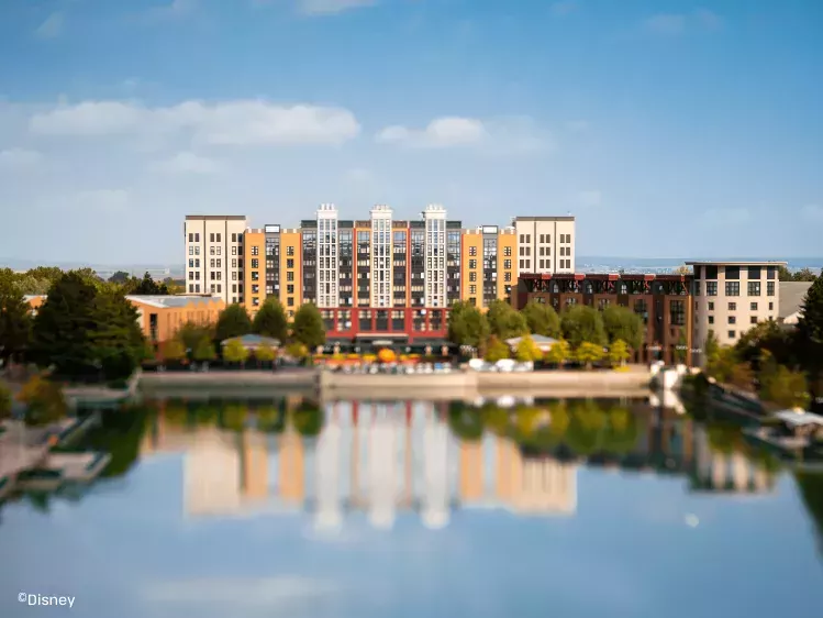 New York Hotel - The Art of Marvel - Disneyland Parijs