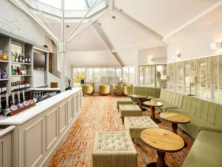 gb-mercurebristol-restaurant