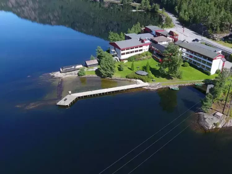 NO-Byglandsfjord - Revsnes hotel luchtfoto