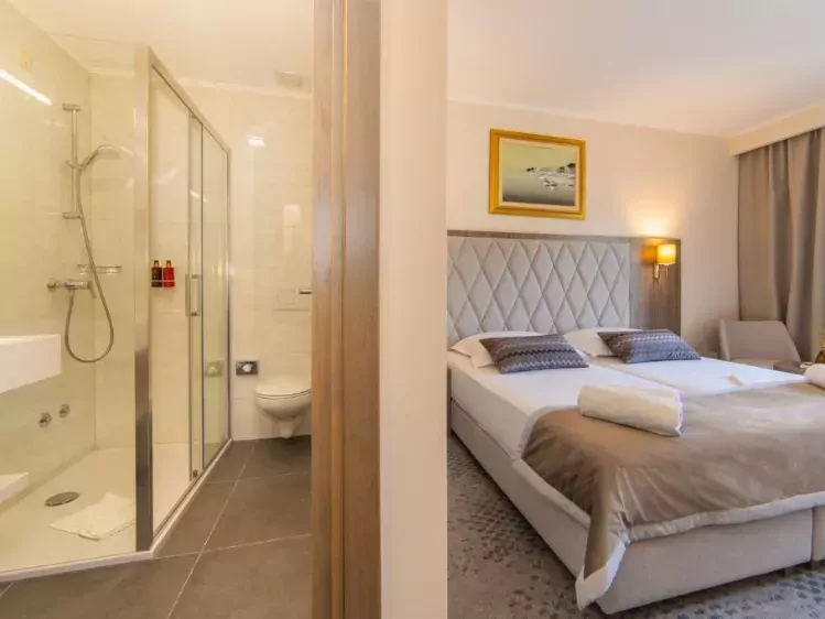 Kamer van Hotel Bella Vista in Drvenik