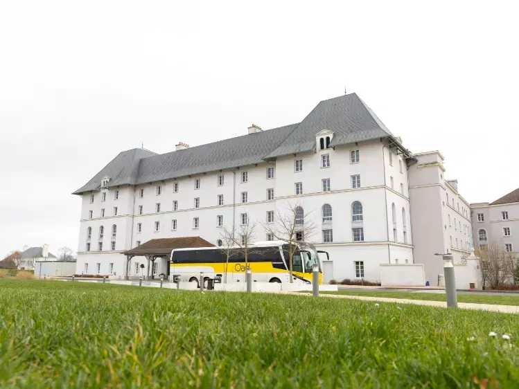 B&B Hotel bij Disneyland Paris - Oad bus