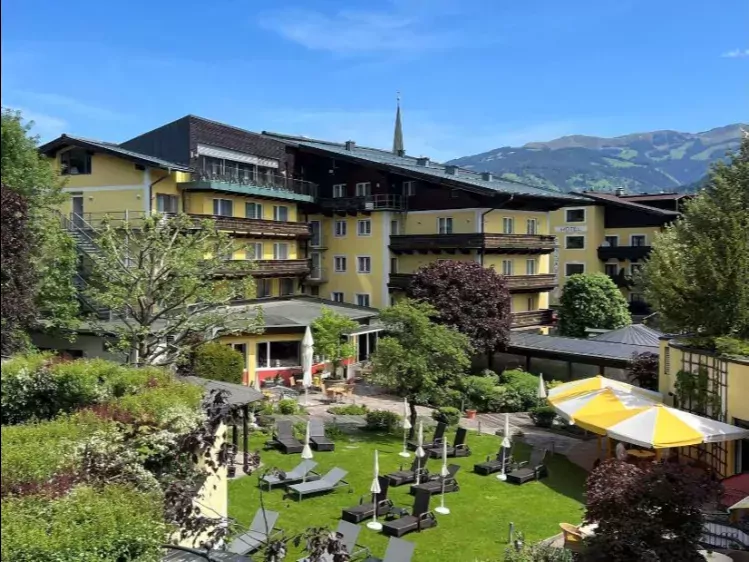 AT-Zell am See-Schutthof-buitenzijde