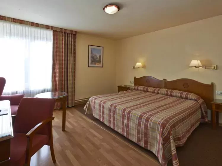 Voorbeeld kamer 3 van Hotel Abat Cisneros in Monsterrat