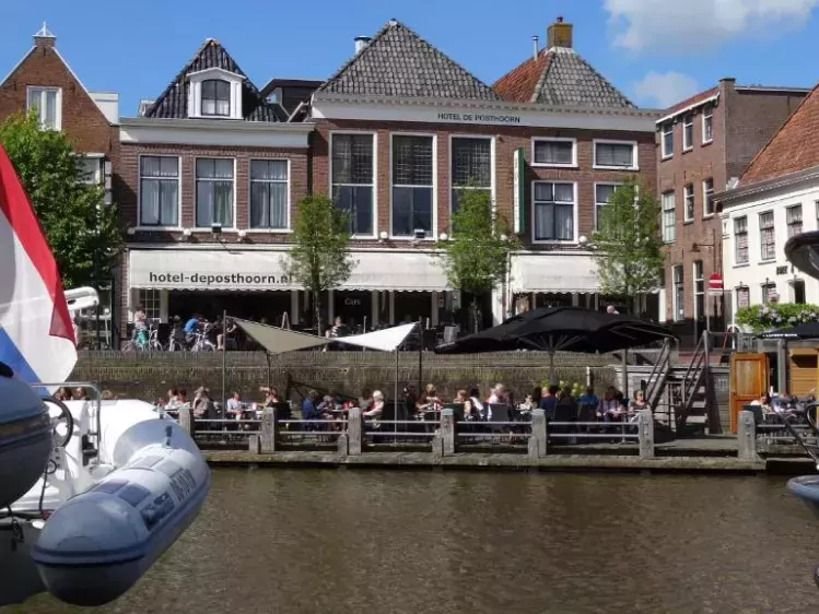 Vooraanzicht  Hotel de Posthoorn