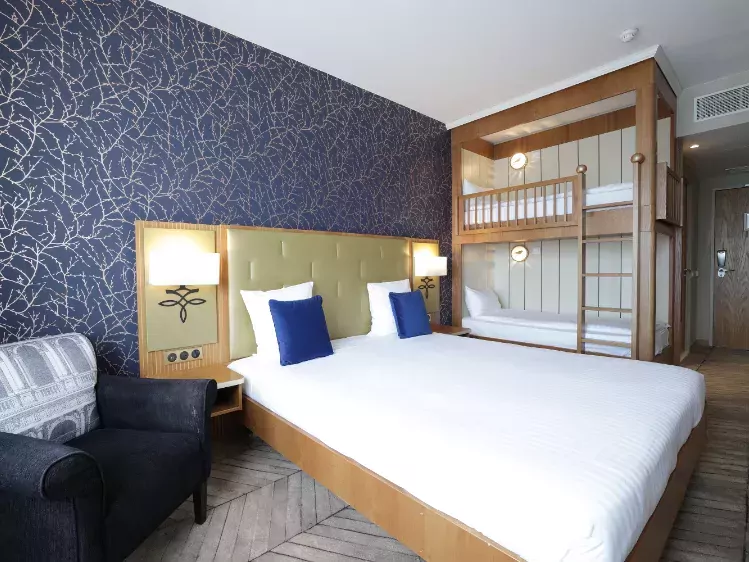 Hotel Dream Castle - 4-persoonsfamiliekamer met stapelbed