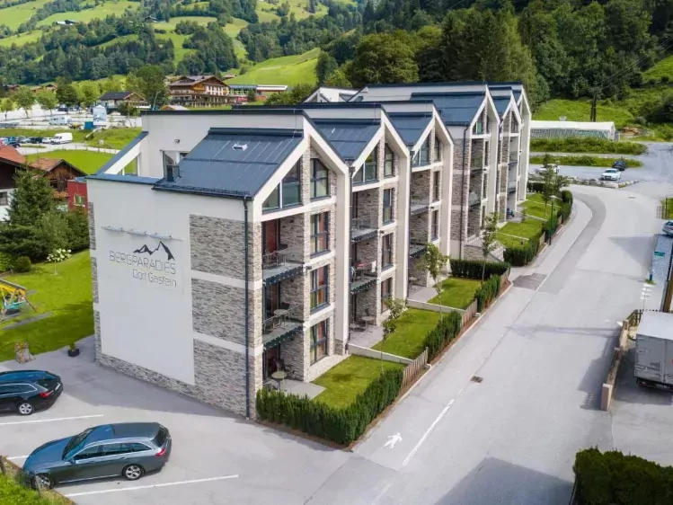 at-bergparadies-voorkant1