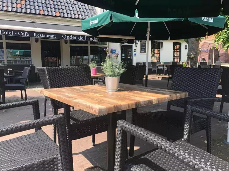 Vooraanzicht Hotel Onder de Linden