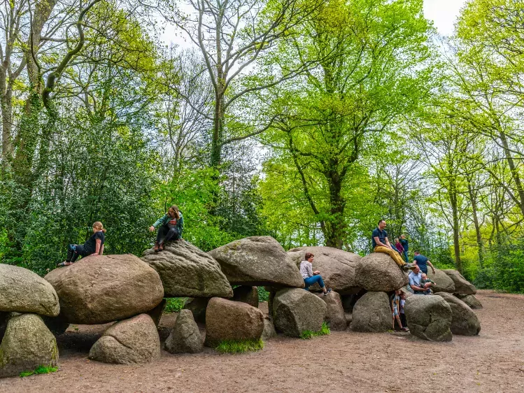 Grootste hunebed van Nederland, de D27 in Borger