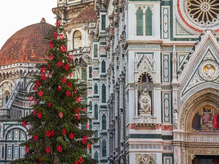 Kerstboom bij Santa Maria del Fiore kathedraal