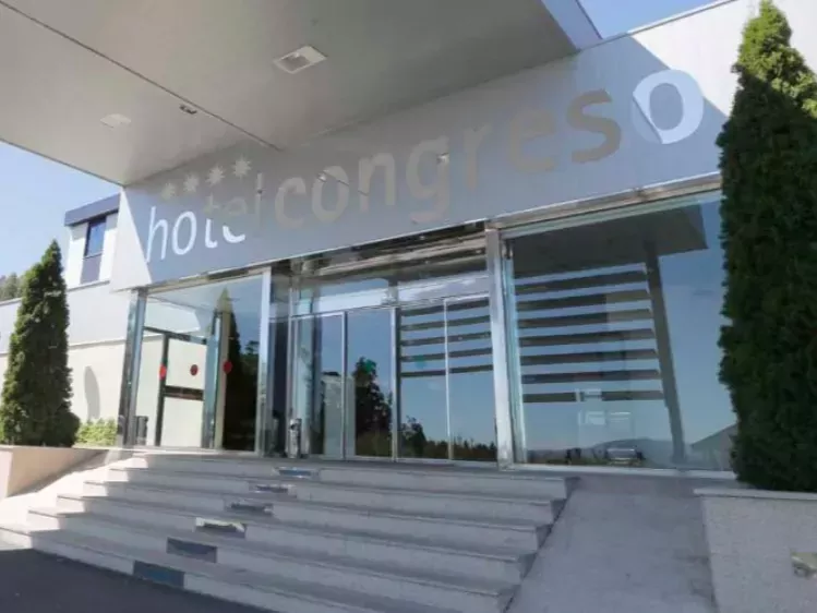 Hotel Congreso - Vooraanzicht